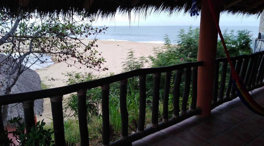 Standard Double Room with Ocean View or Garden View photo 3