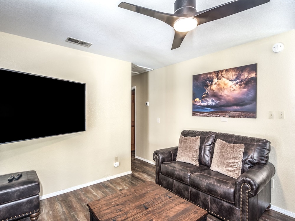 Condo, Multiple Beds, River View (#3 - Pets)