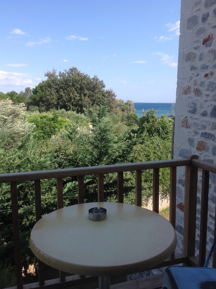 Deluxe Double Room, Garden View photo 2
