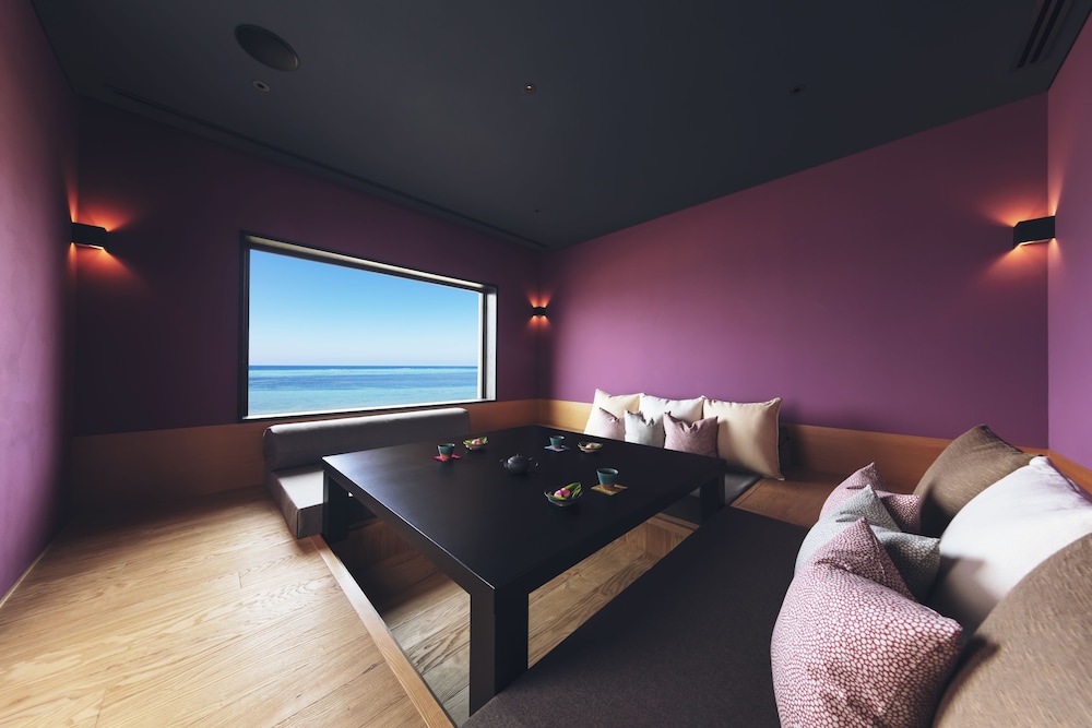 Fushi (Deluxe Oceanfront Suite) - Photo 6