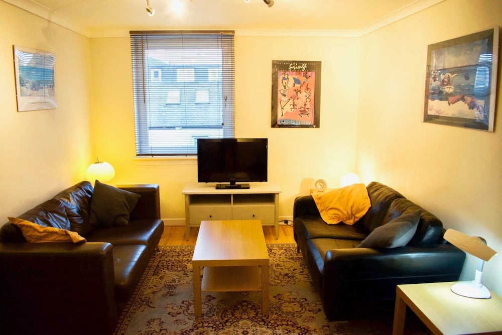Apartment (2 Bedrooms)