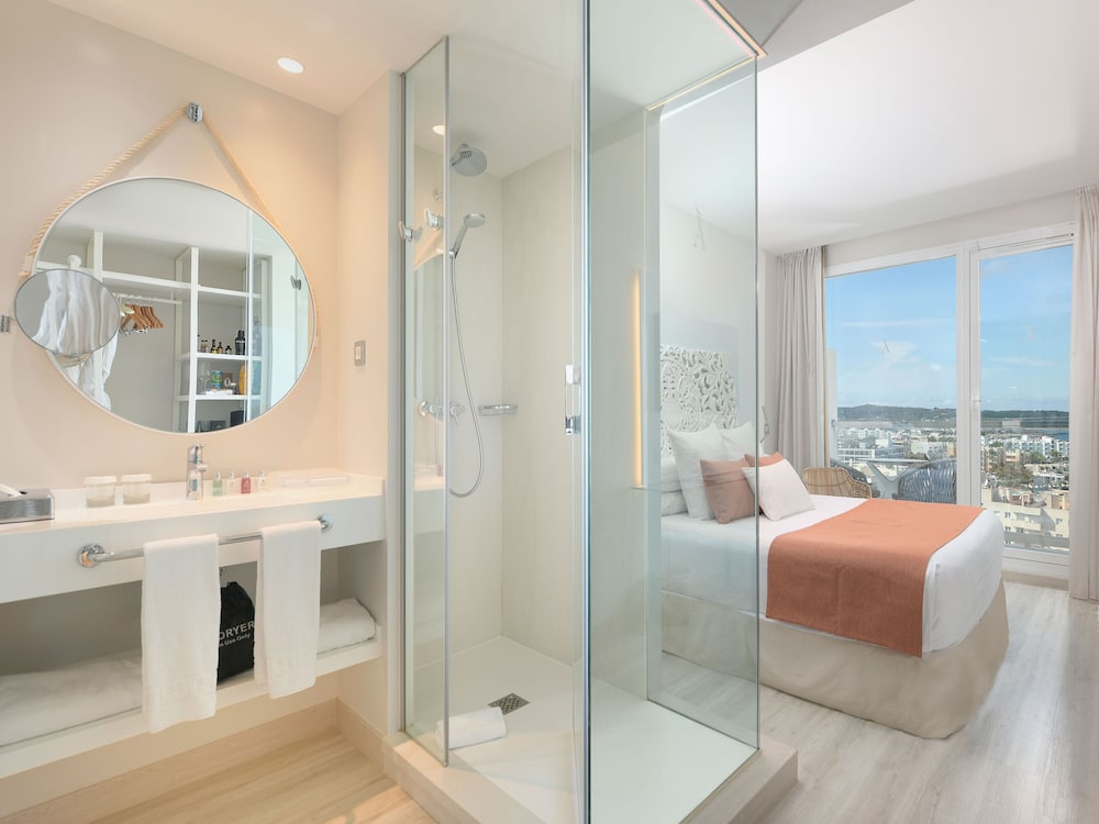 Double Room Single Use (Sunset View Make it Happen) - Photo 2