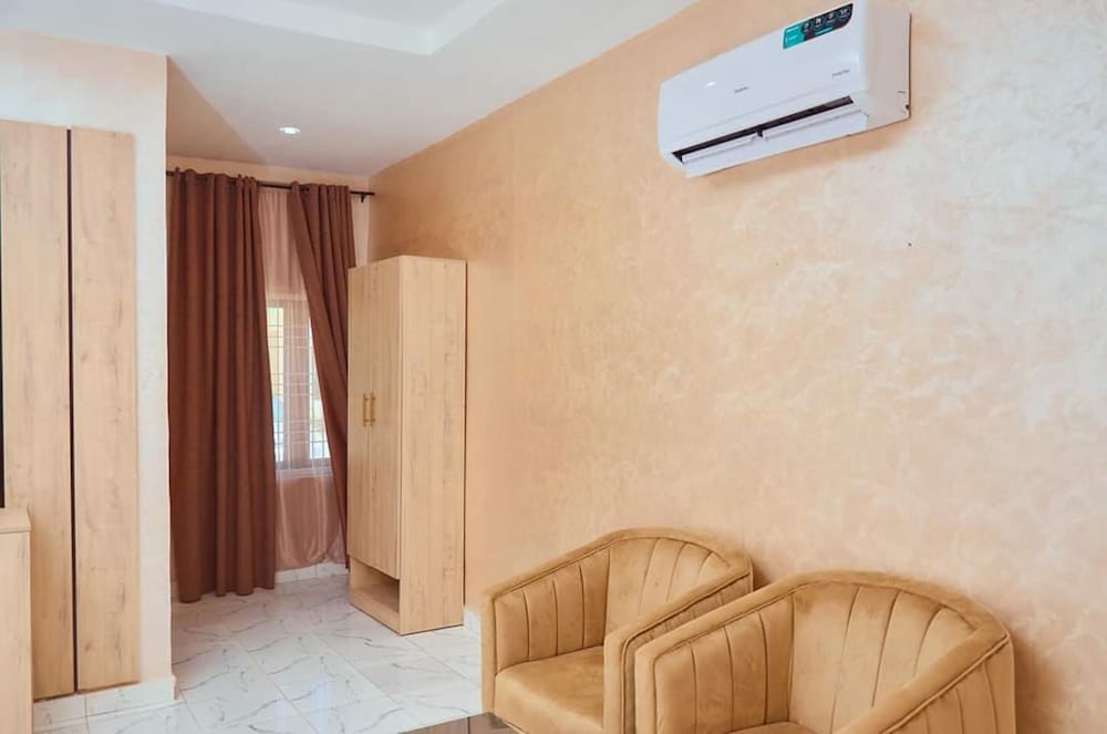 Executive Suite photo 3