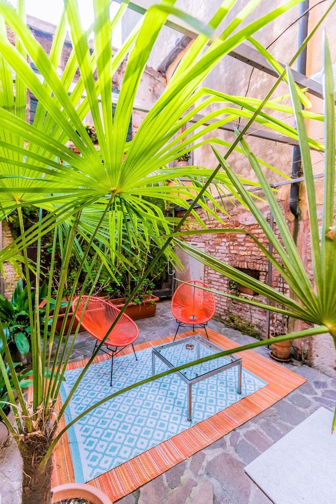 Junior Suite (Comfort with Private Garden) photo 3