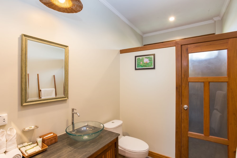 Family Suite Villa Villa 04 Beds - Free  One Way Airport Transfer & Breakfast photo 3