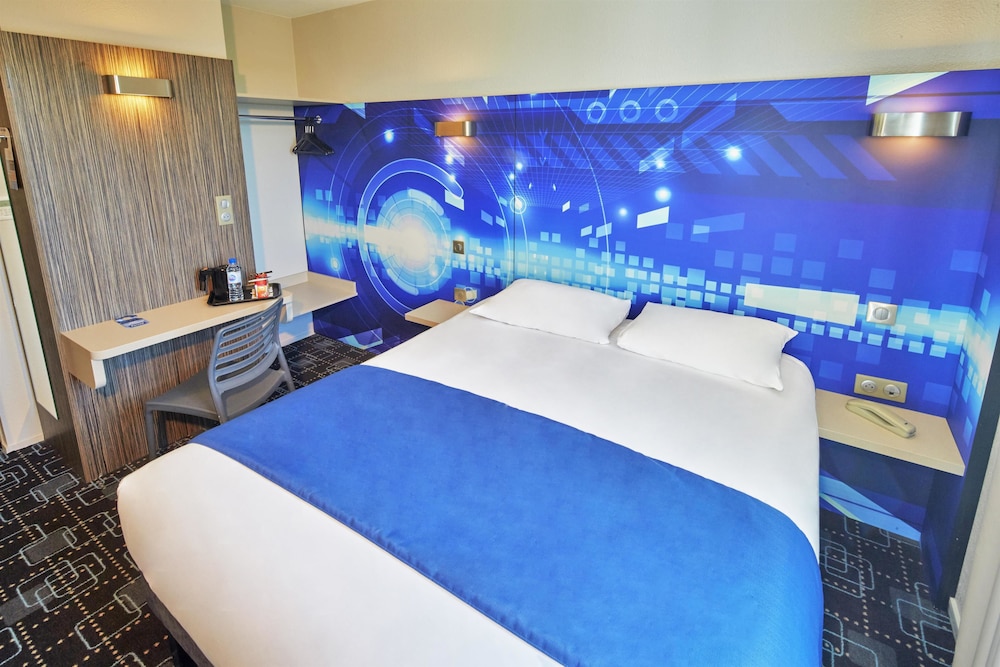 Standard Room, Multiple Beds photo 1