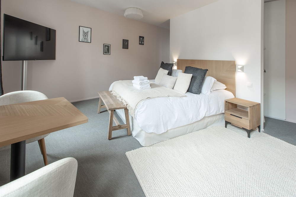 Double Room, Ensuite (Neige)