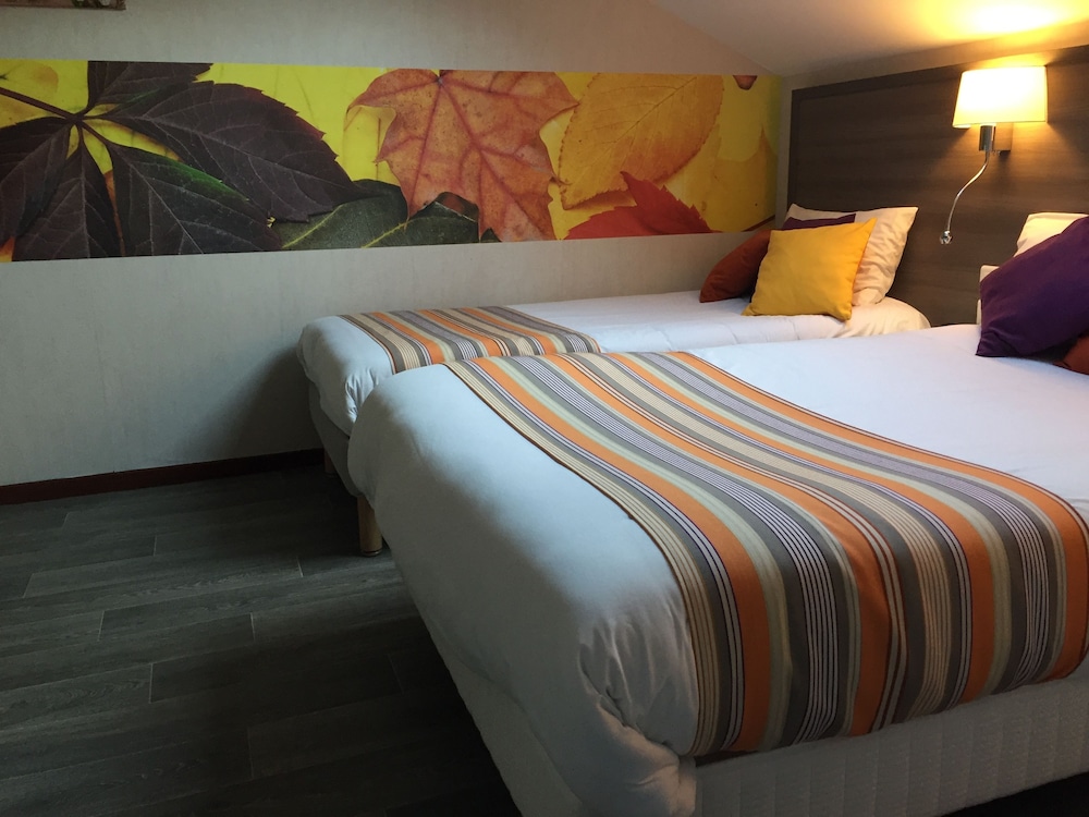 Standard Twin Room, 2 Twin Beds photo 2