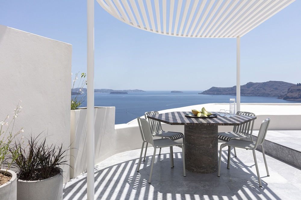 Two Bedroom Villa with Infinity Pool