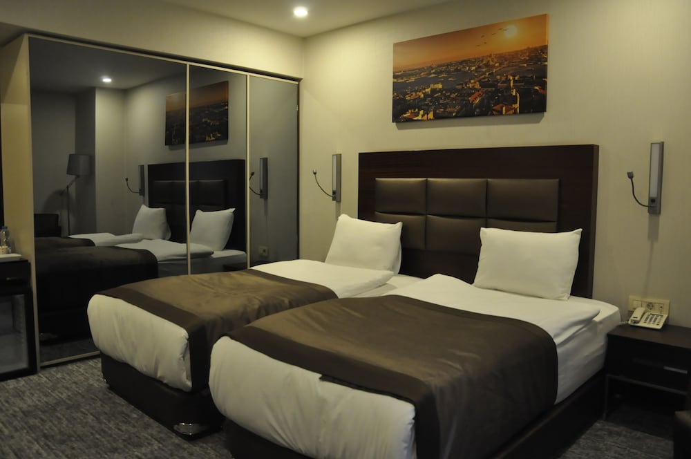 Classic Double or Twin Room