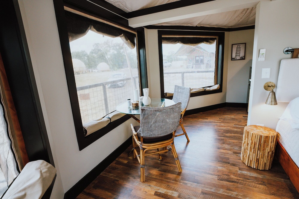Exclusive Tent, Hot Tub, Lake View photo 3