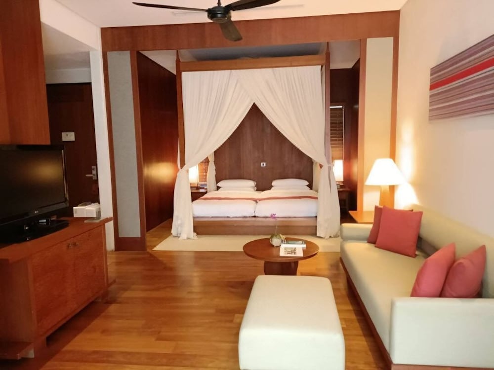 Rooftop Suite Twin (Include French Dinner and American Breakfast) photo 1