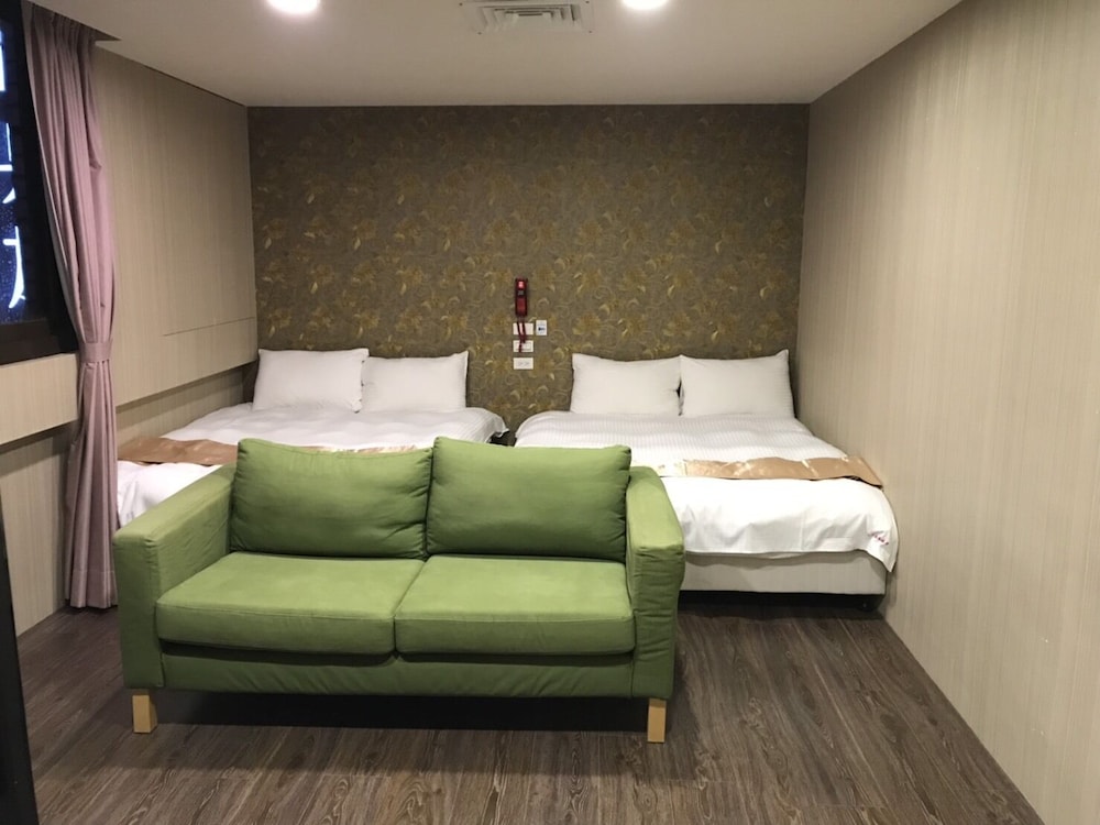 Standard Quadruple Room photo 2