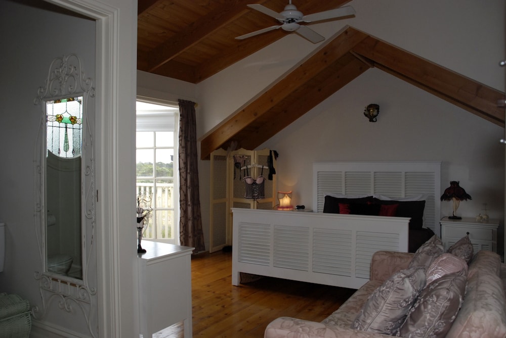 Moulin Rouge Double Room photo 1