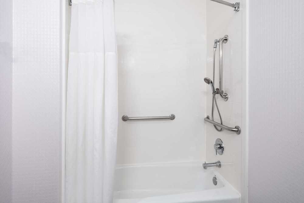 Room, Accessible - Photo 4