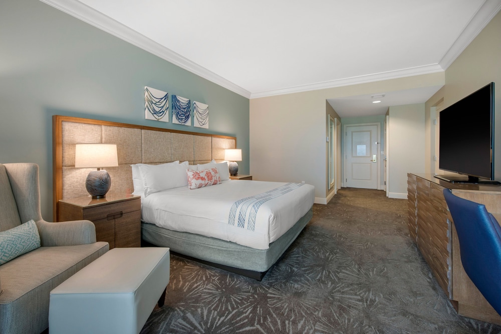Room, 1 King Bed (Sunset Lodge) thumbnail 6