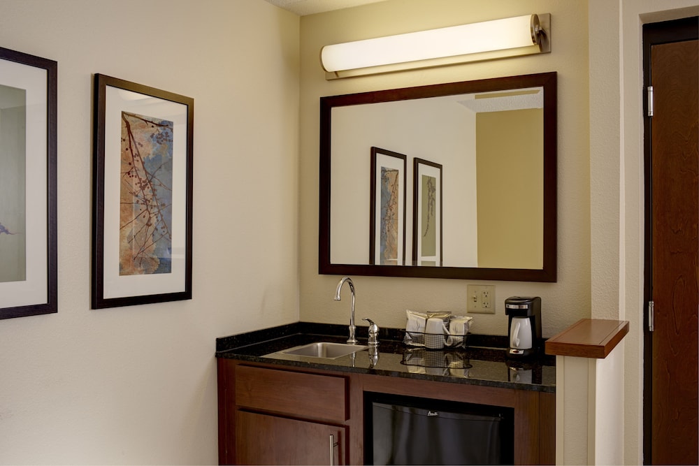 Room, Multiple Beds - Photo 4
