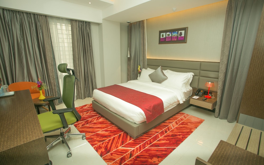 Deluxe Room, 1 Bedroom, Non Smoking, City View photo 1