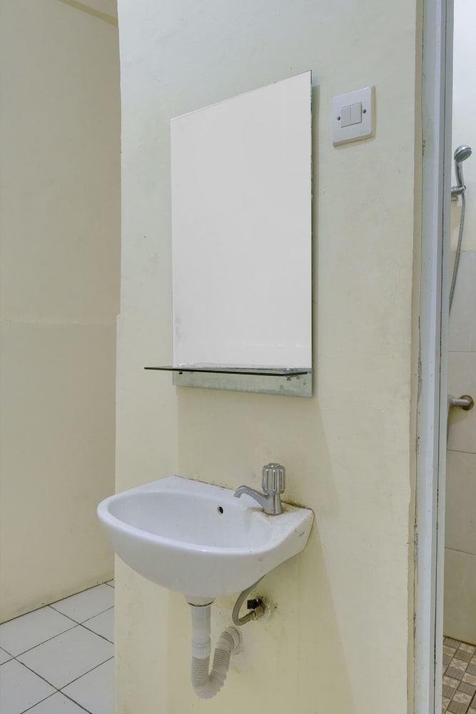 Standard Double Room - Photo 15