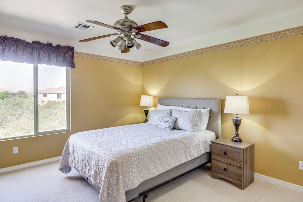 House (4 Bedrooms) photo 2