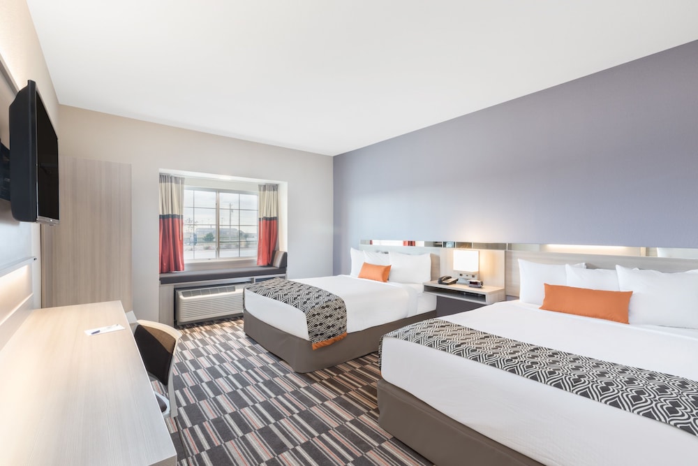 Deluxe Room, 2 Queen Beds, Non Smoking photo 1