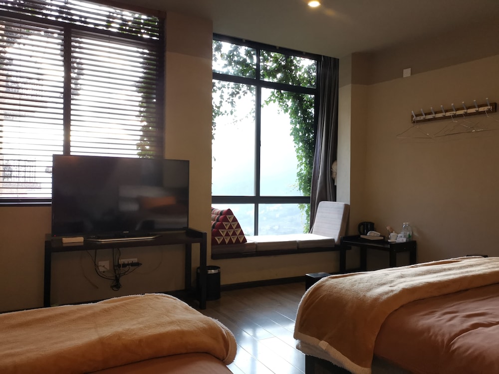 Panoramic Twin Room, 2 Double Beds photo 2