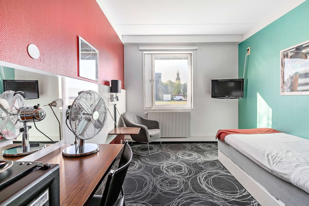 Standard Room, 1 Twin Bed, Non Smoking photo 3