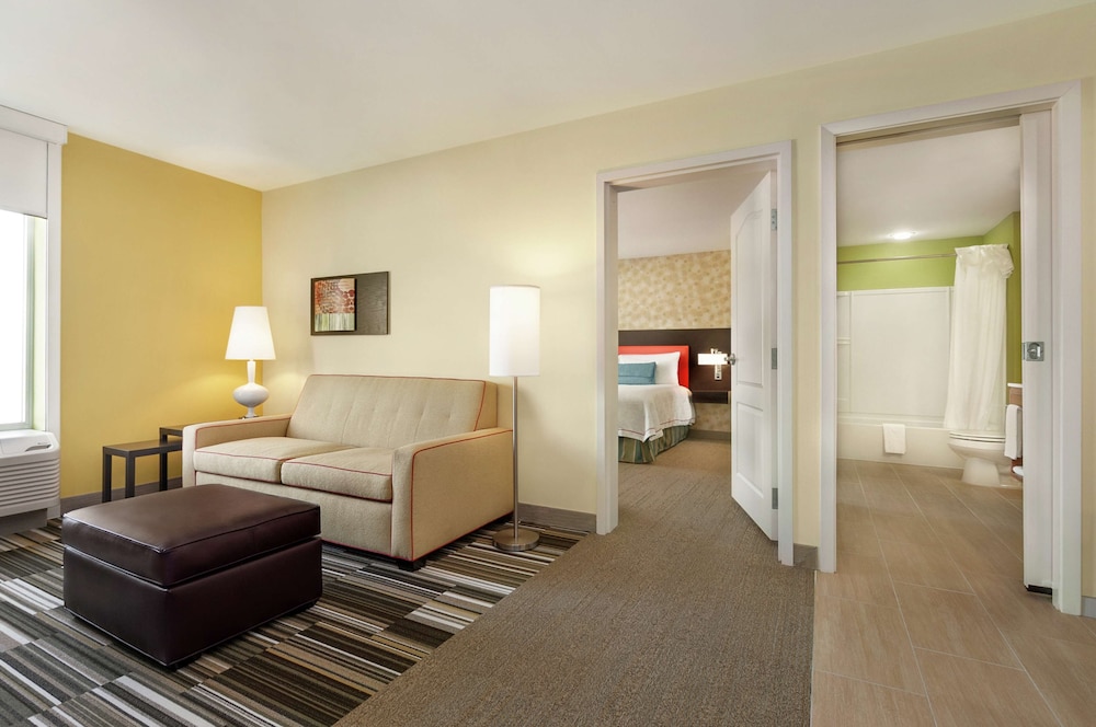 Suite, 1 King Bed, Accessible, Non Smoking (Roll-in Shower) - Photo 1