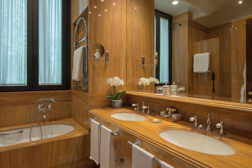 Junior Suite - Photo 11