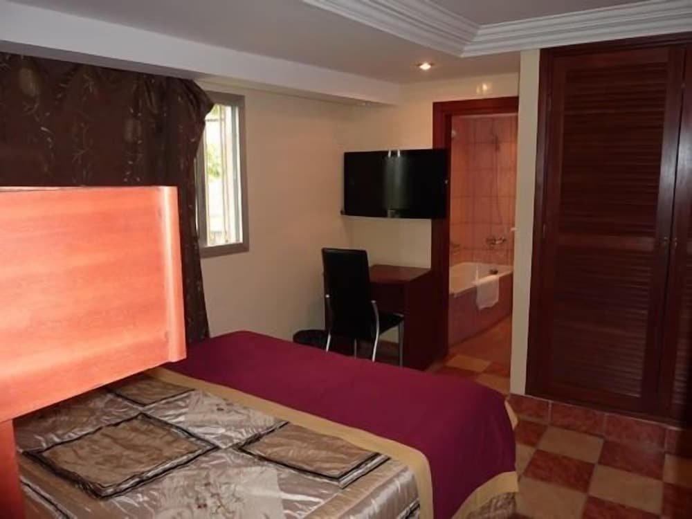 Junior Room