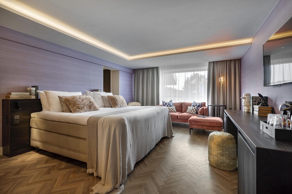 Junior Suite with whirlpool photo 1
