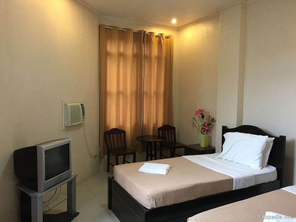 Standard Twin Room photo 2