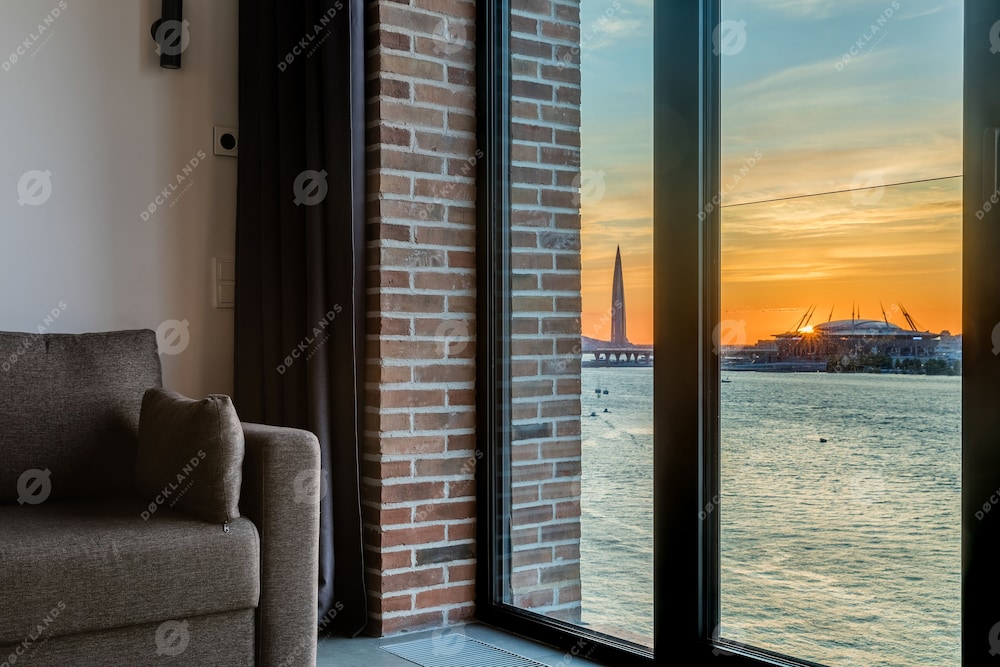 Two-Bedroom Suite with Panoramic River View photo 2