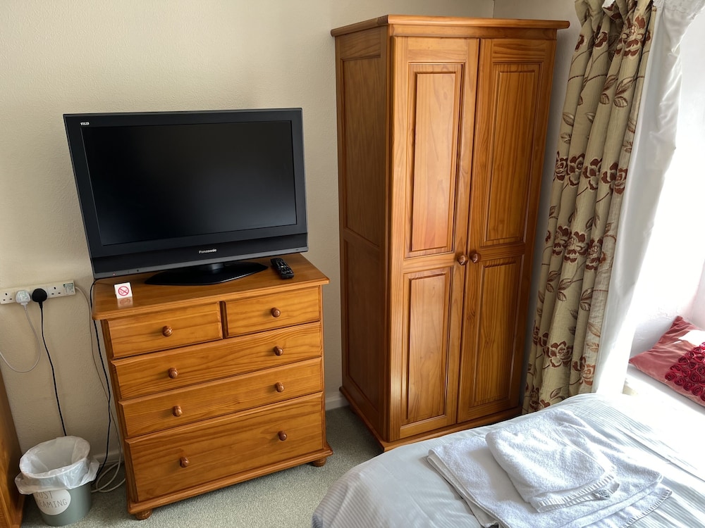 Twin Room, Ensuite photo 2
