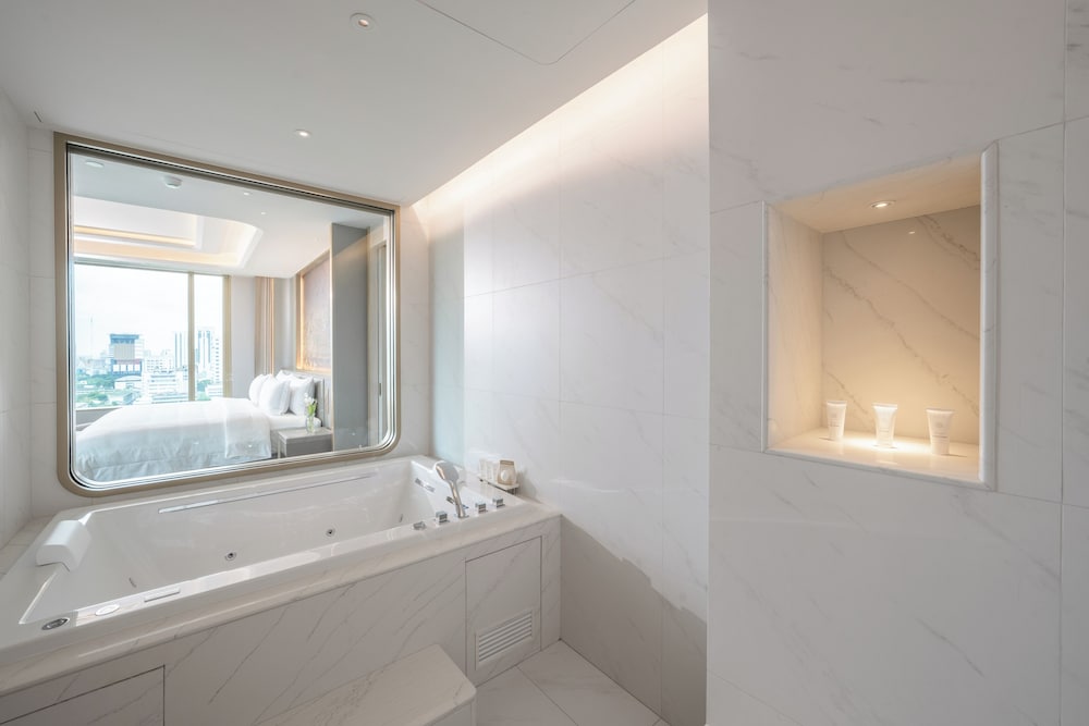 Prestige Suite photo 3