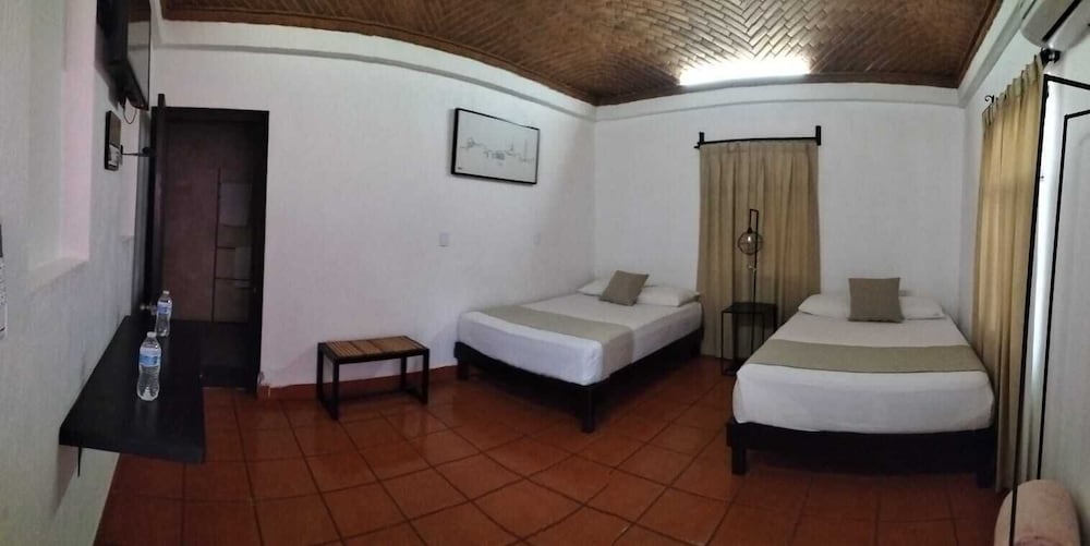Standard Double Room, 2 Double Beds photo 1