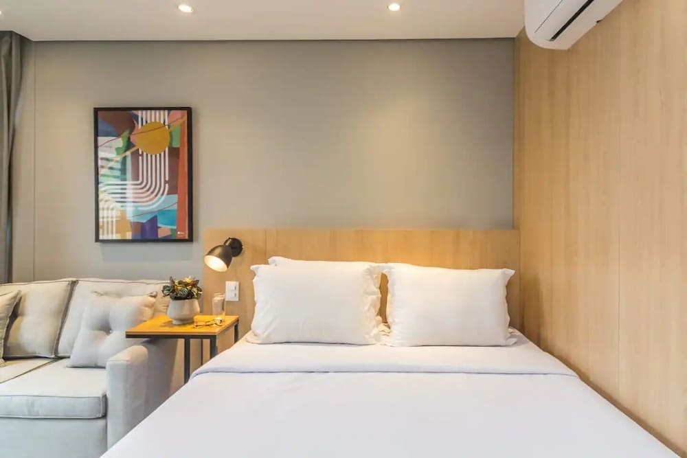 Deluxe Studio Suite - Photo 2