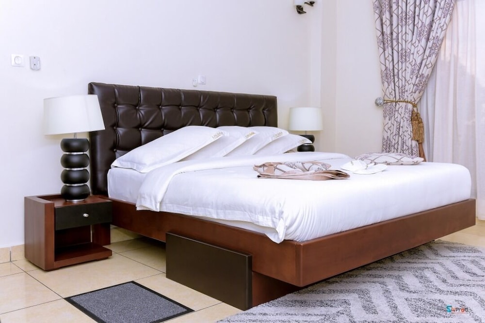 Deluxe Apartment photo 3