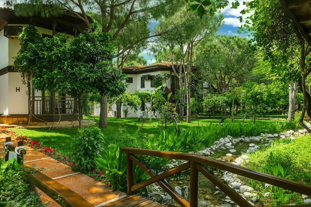 Standard Double Bungalow thumbnail 6