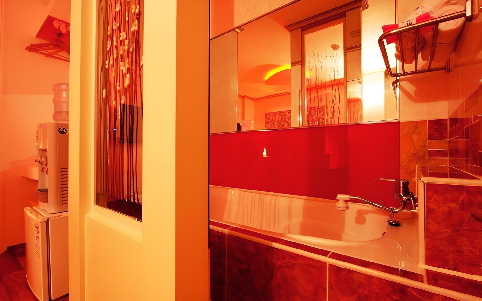 Room (Standard Room) - Photo 14