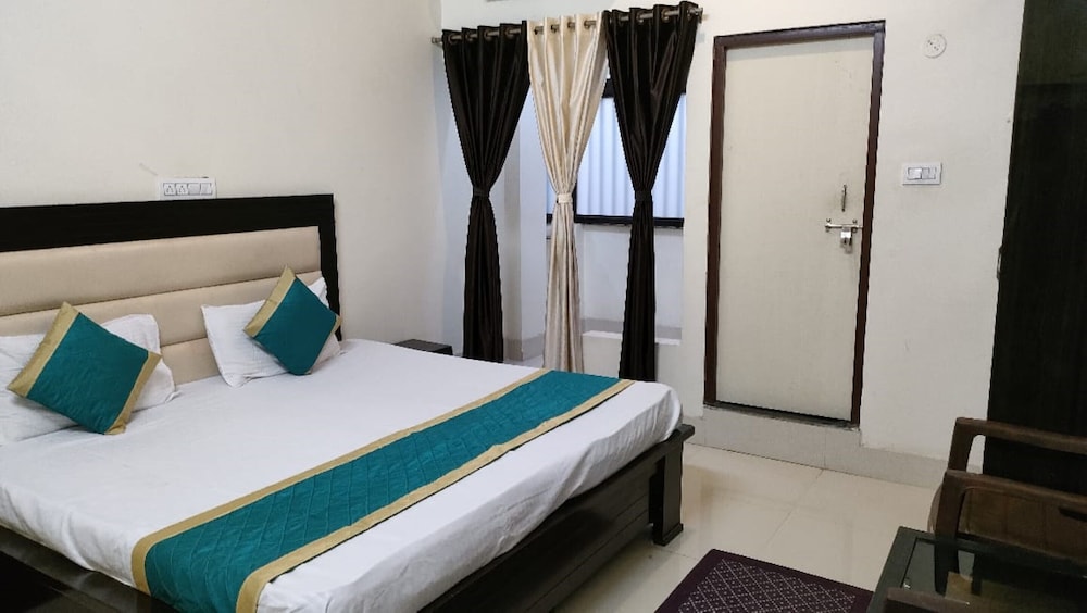 Deluxe Double Room photo 3