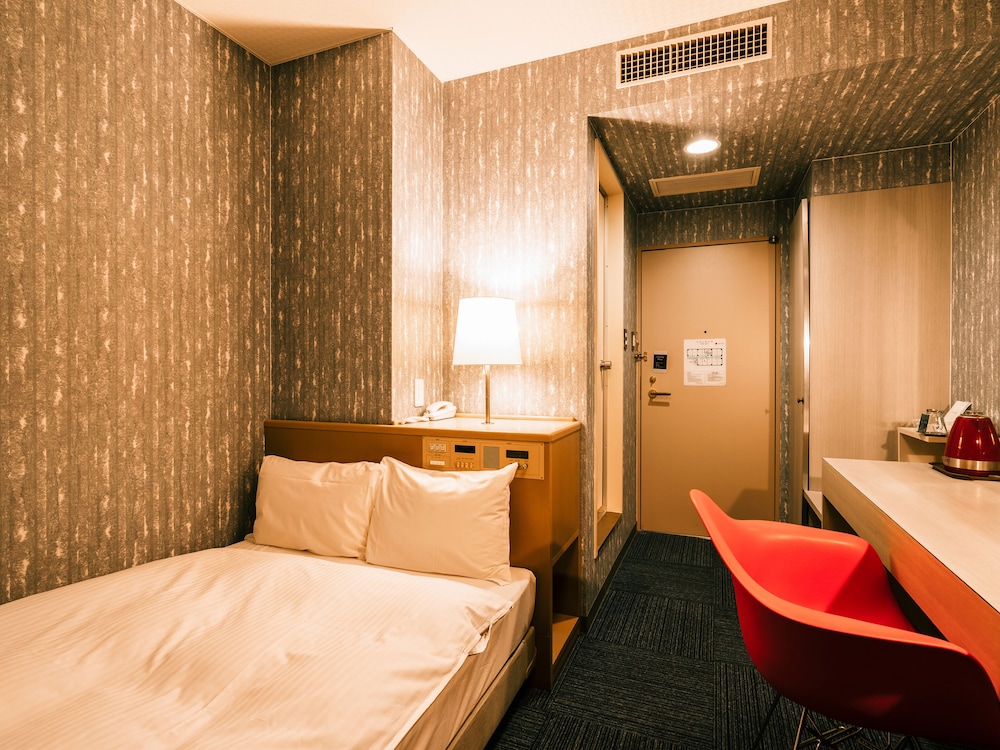 Basic Single Room - Photo 3