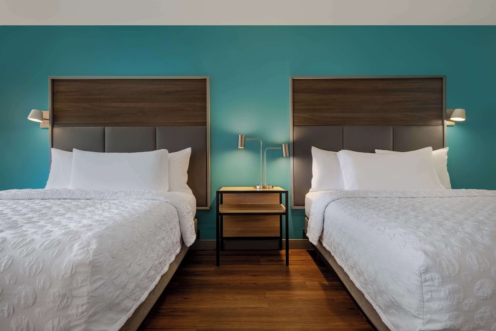 Room, 2 Queen Beds, Accessible, Bathtub (Mobility & Hearing) - Photo 5