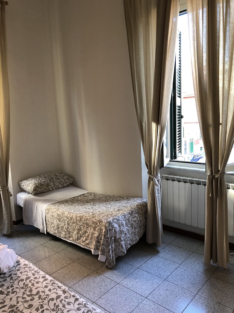 Basic Single Room with private external bathroom (n.6) photo 1