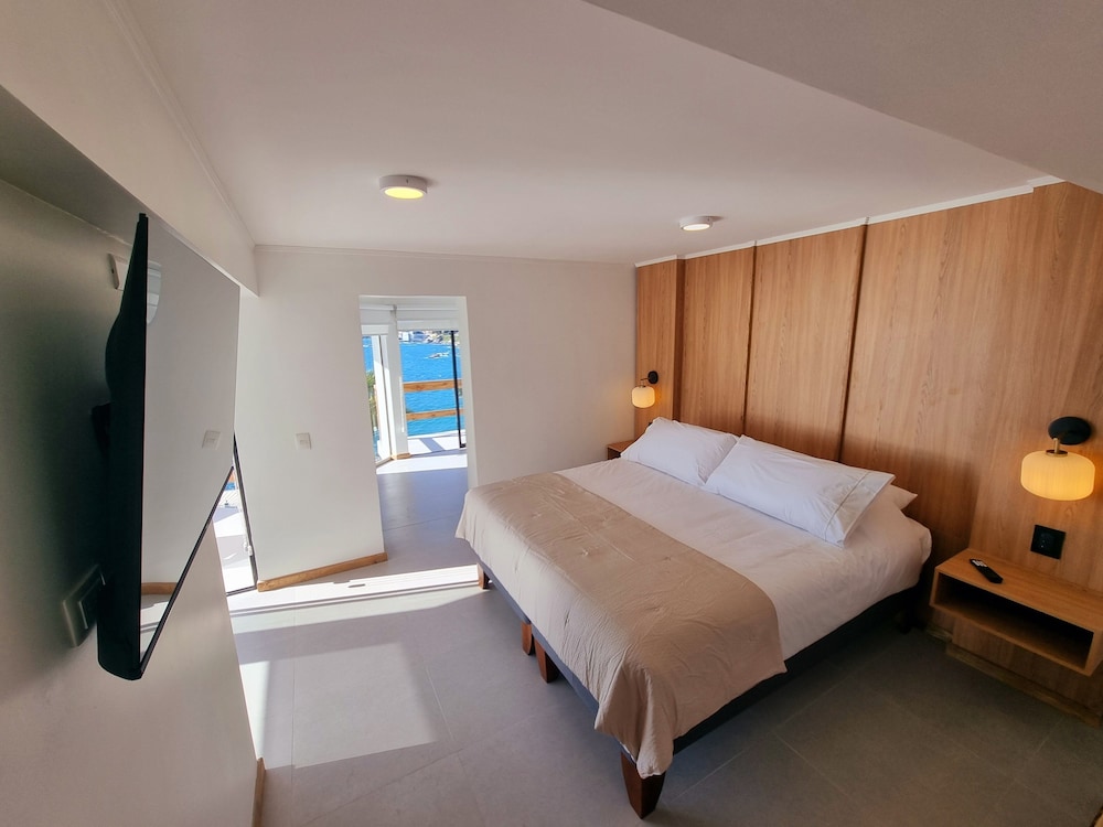 Deluxe Suite, Sea View