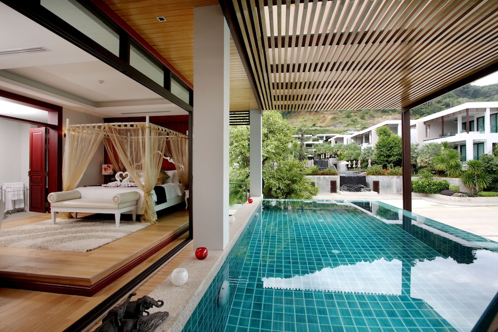 Suite, Private Pool - Photo 5