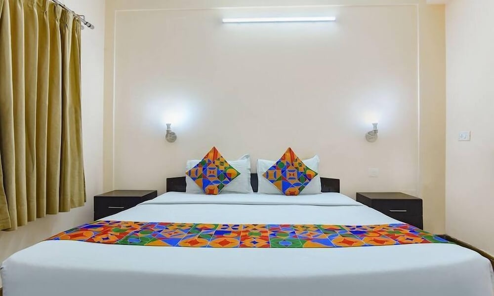 Deluxe Room - Photo 5