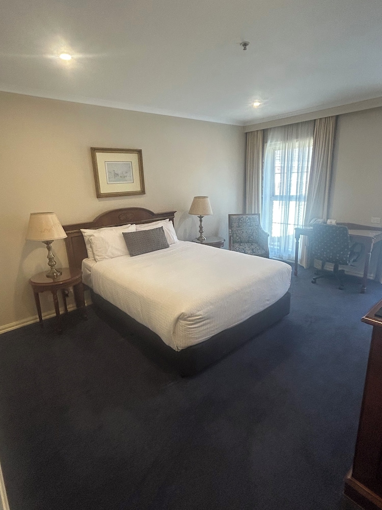 Executive Room - Photo 4