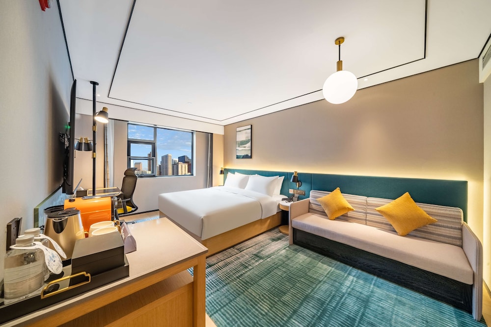 Room, 1 King Bed, Accessible photo 1