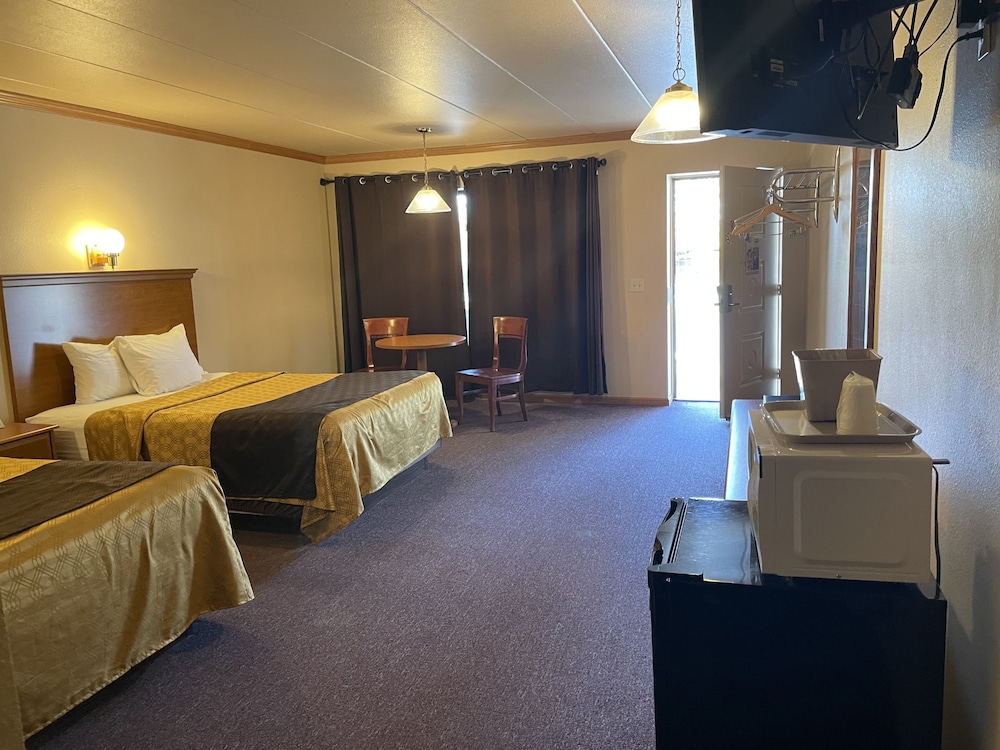 Standard Room, 2 Queen Beds